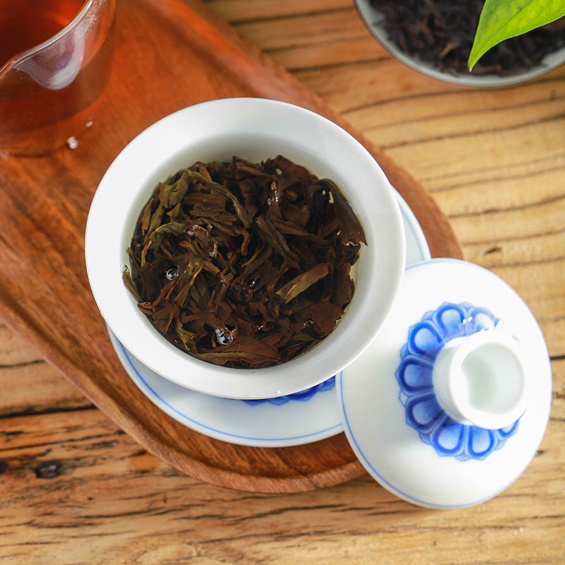 Unveiling Perfection: Premium Da Hong Pao Oolong Tea